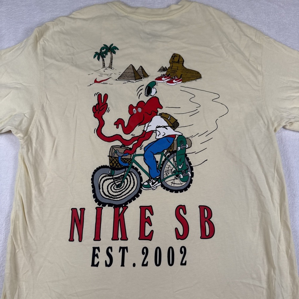 Nike SB Men's T-Shirt Sphinx Bike Pale Vanilla Yellow Medium FJ1141-744